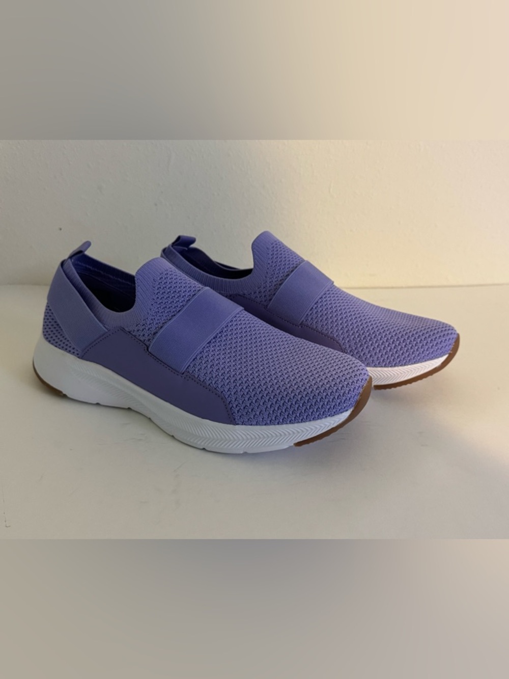 Lightweight Slip-On Comfort Walking Shoe Lavender Women’s 10 Euro 41